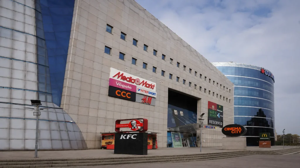 קניון דונה פלאזה בודפשט - Duna Plaza Mall קניון מותגים