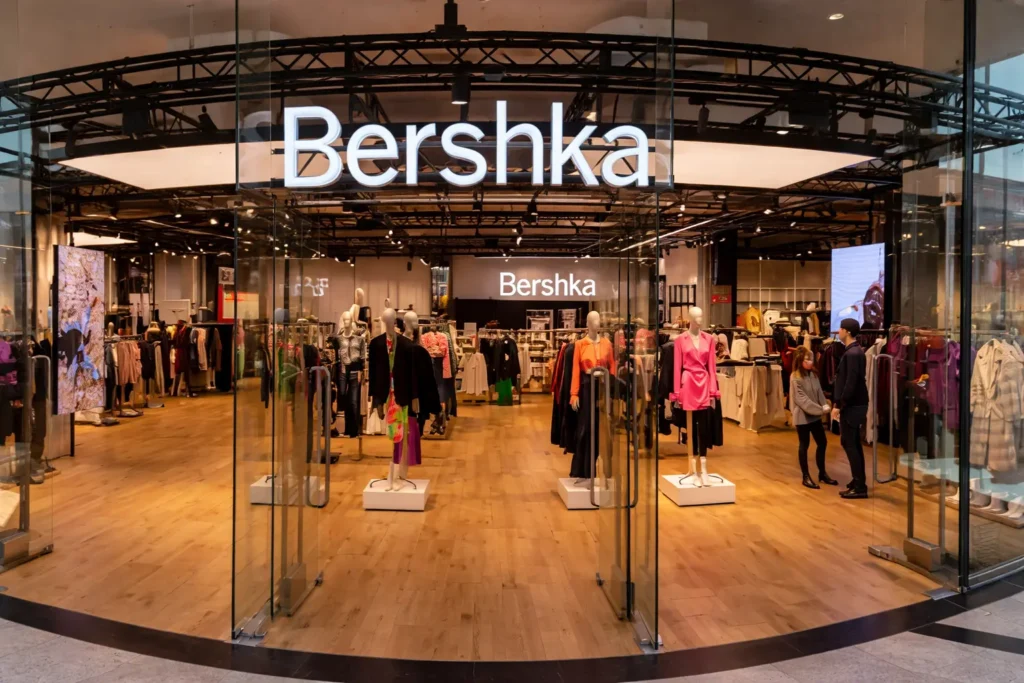 חנות ברשקה בודפשט Bershka Budapest ליד רחוב ואצי אוצה